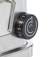 Batidora amasadora profesional Robot Coupe RM-8 de acero inoxidable, con bol de gran capacidad, tapa antisalpicaduras y selector de velocidad.