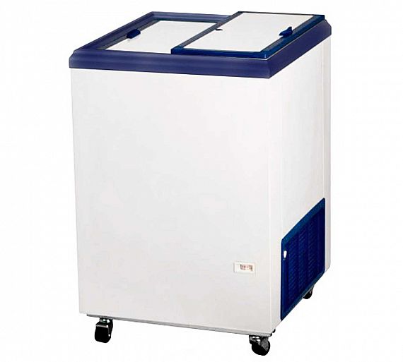Arcón congelador CHG-200 de gran capacidad, acabado en blanco, diseño robusto y tapa superior abatible, ideal para conservar alimentos en cocinas comerciales y hogares.