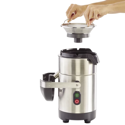 Extractor de zumos automático profesional Robot Coupe J 80 de alta velocidad, con cuerpo de acero inoxidable y tolva grande para introducción continua. Ideal para bares y restaurantes.