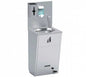 Lavamanos industrial Eratos LPP54P de acero inoxidable con pedestal y grifo, ideal para cocinas comerciales o áreas de preparación de alimentos